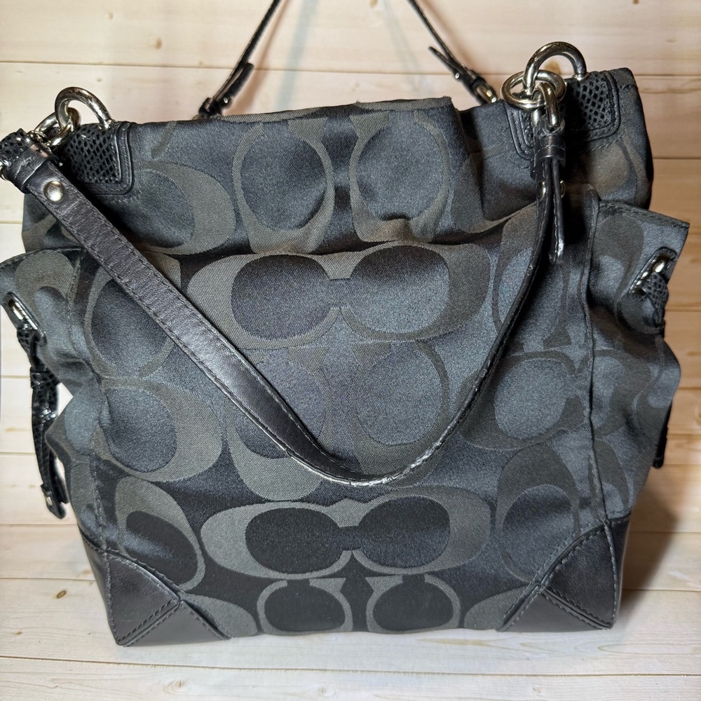 Coach Peyton Signature Black Tote Bag 14505 - Picture 2 of 9